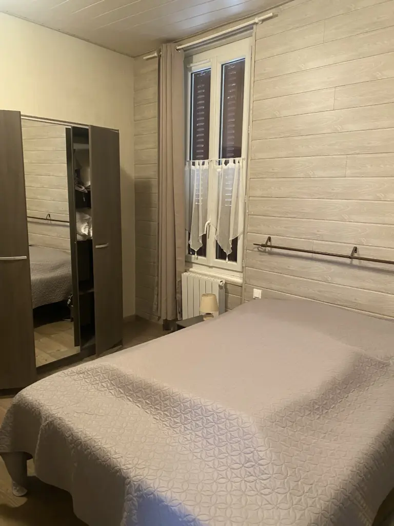 location courte duree appartement neris les bains pour les cures thermal