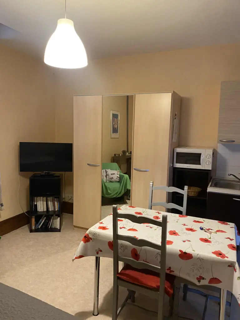 Logement à louer neris les bains