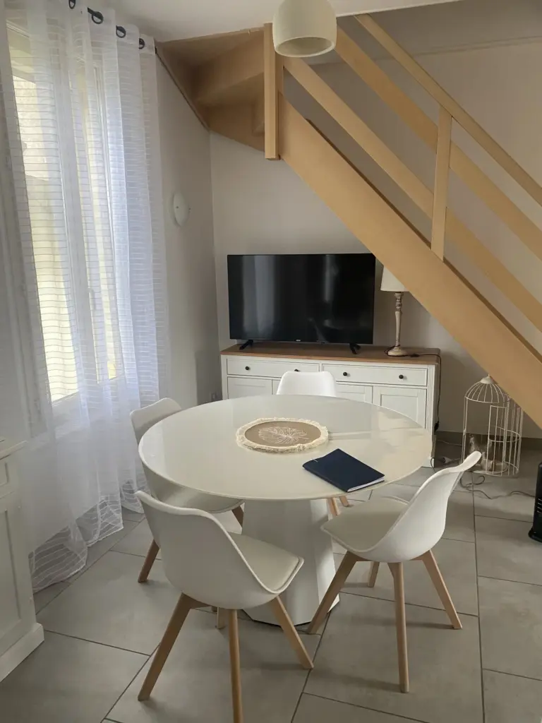 la roberterie maison duplex location néris-les-bains pour curiste 4