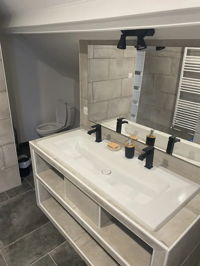 la roberterie maison duplex location néris-les-bains pour curiste 8