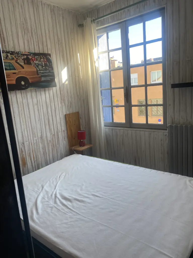 les volets bleus 5 appartements location néris-les-bains cure thermal 3