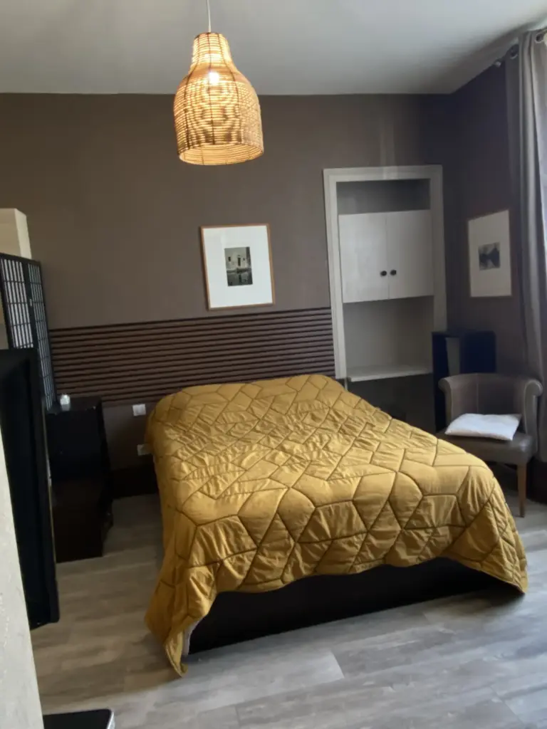 vila meryem 2 location à neris les bains1