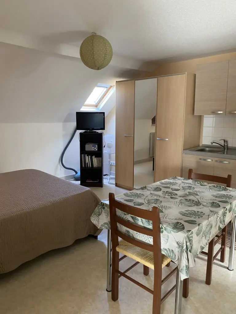 vila meryem 5 location à neris les bains5